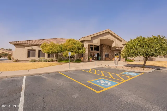 $235,000 | 1552 East Manor Drive, Casa Grande, AZ 85122