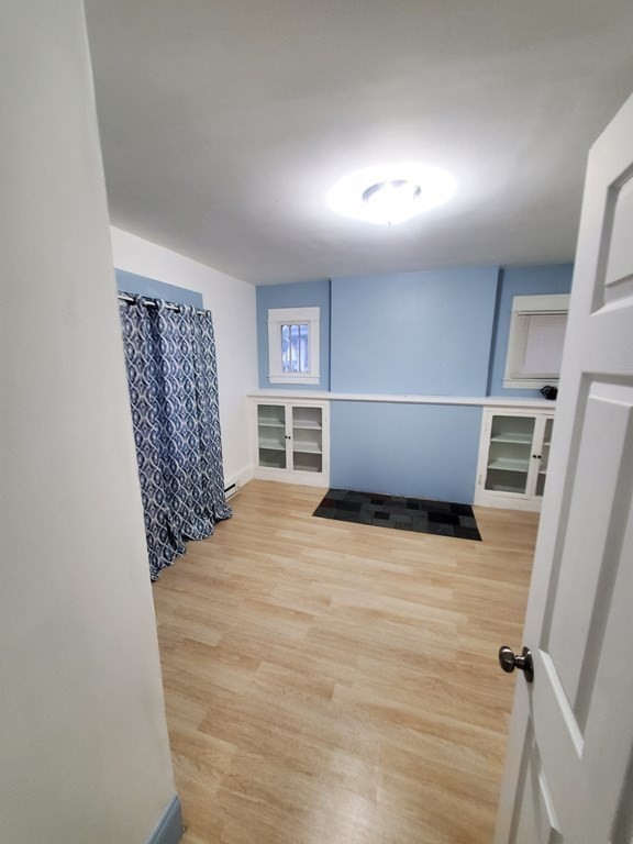 93-95 Edgewood Street Springfield, MA 01109 - Photo 4 of 12 Gallery Image 4