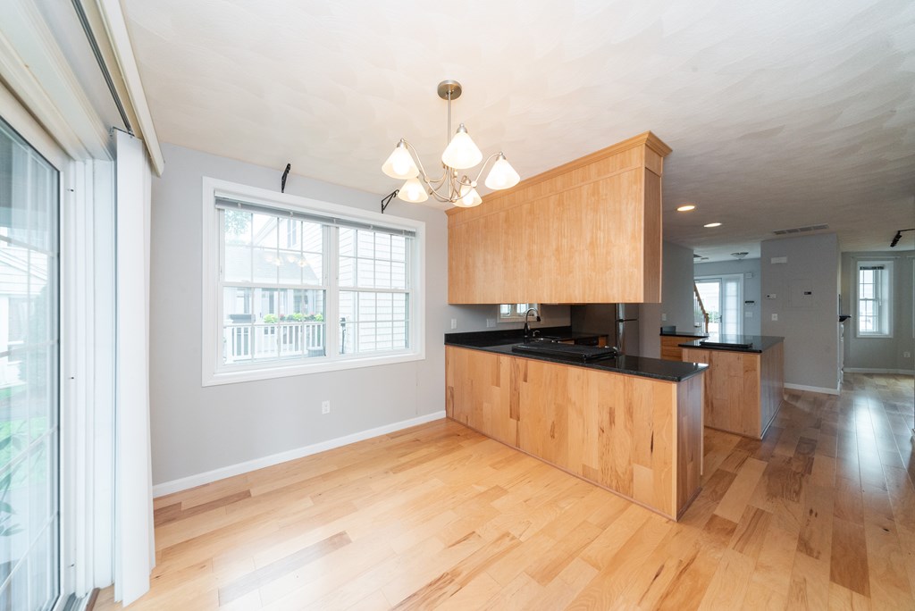 188 Beach Road, Unit 2 Salisbury, MA 01952 - Photo 7 of 27 Gallery Image 7