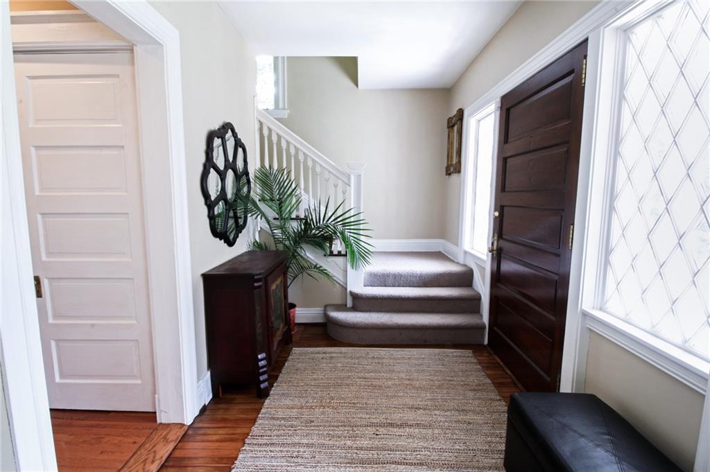 309 Quaker Road Sewickley, PA 15143 - Photo 6 of 25 A sense of relaxed elegance unifies this home.