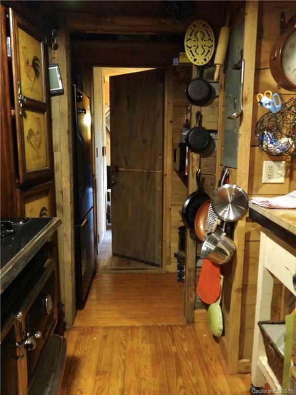 20 Rocky Ridge Road Sylva, NC 28779 - Photo 8 of 34 Gallery Image 8