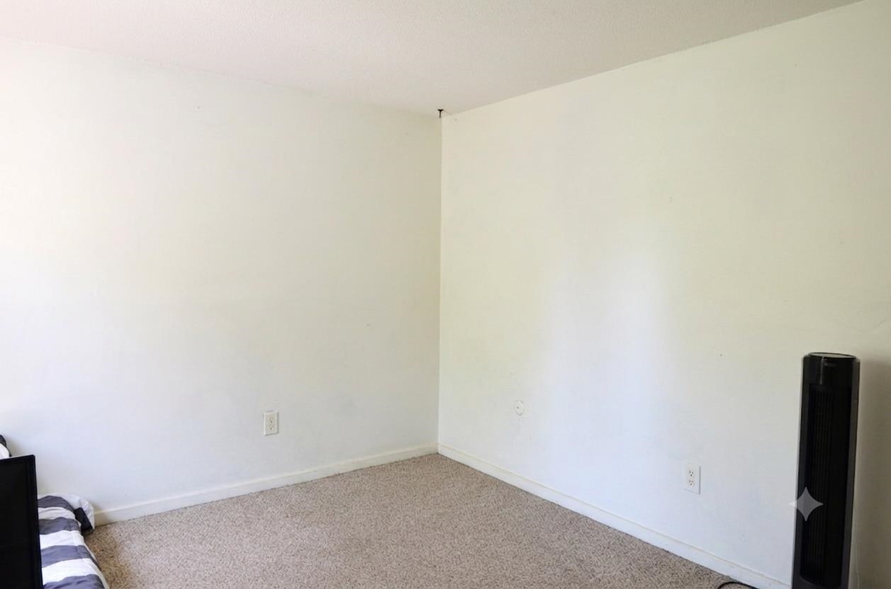134 Mammoth Road, Unit 21 Hooksett, NH 03106 - Photo 14 of 17