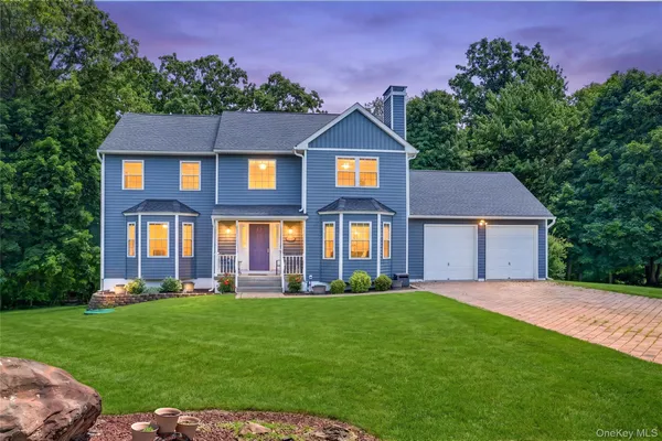 $699,900 | 22 Hampton Place, Cornwall, NY 12518