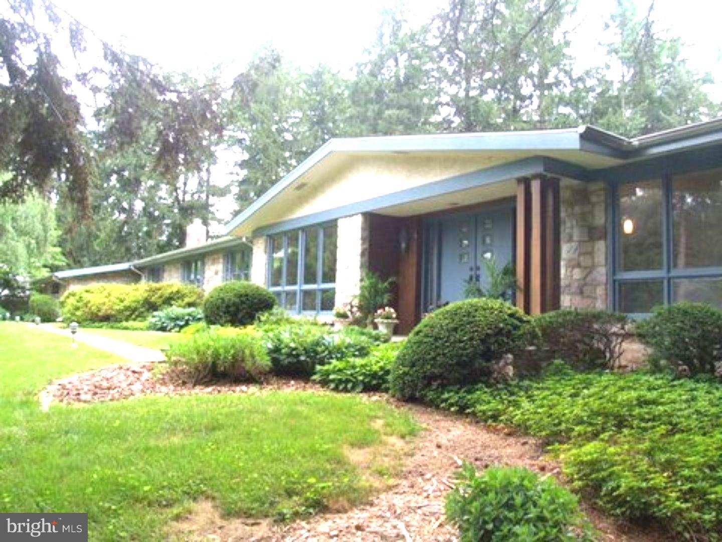 246 Keller Road Berwyn, PA 19312 - Photo 3 of 25 Exterior Front