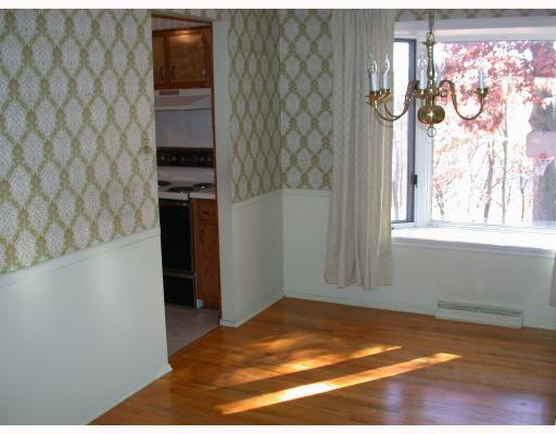 221 Wyngate Road Coraopolis, PA 15108 - Photo 3 of 8 Dining Room.
