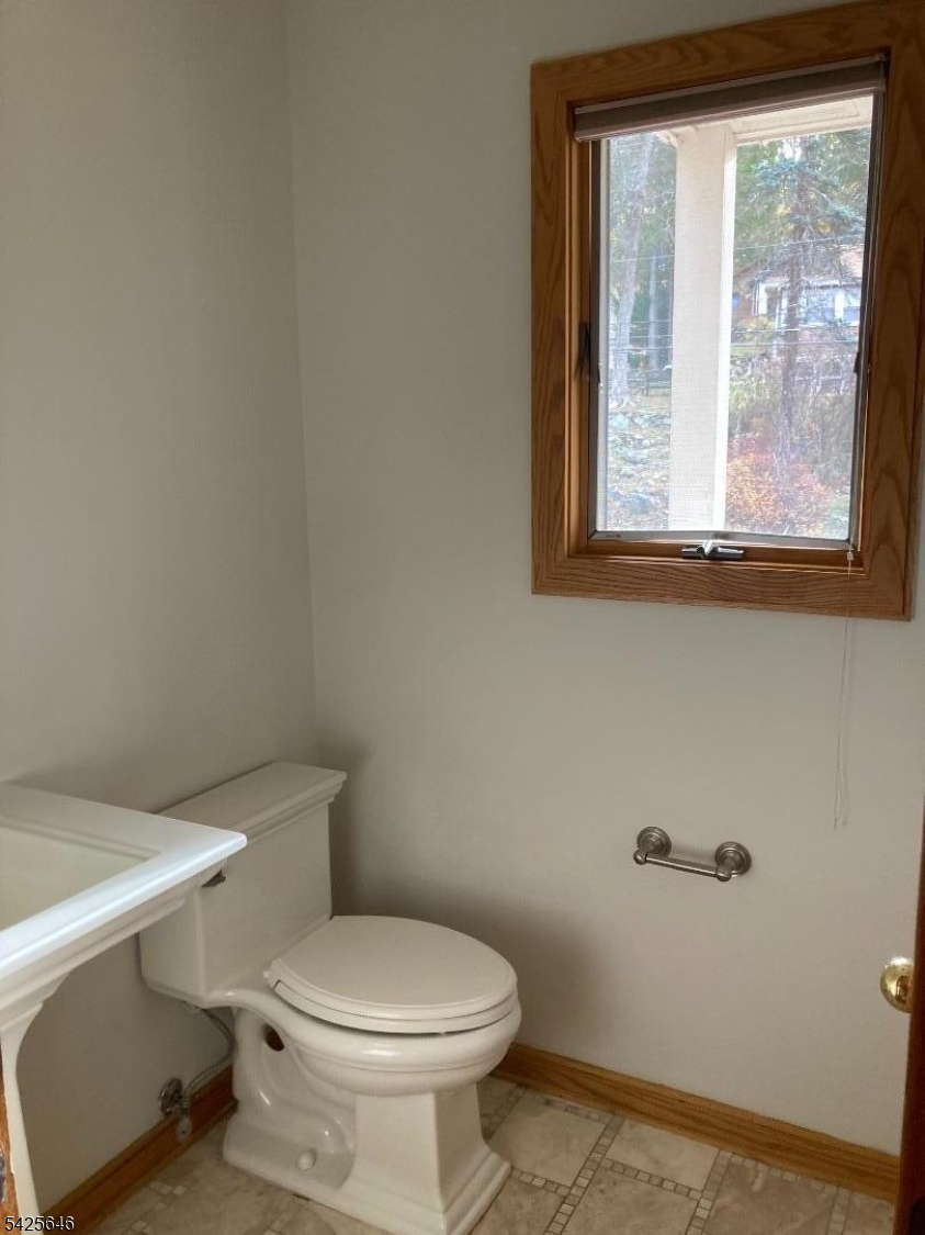 73 Park Road Sparta, NJ 07871 - Photo 9 of 21 Gallery Image 9