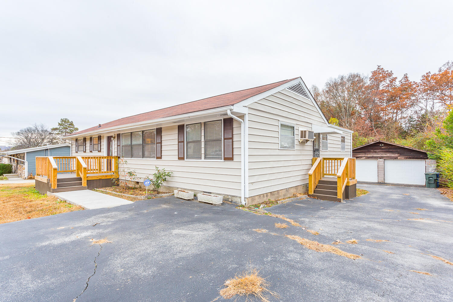 1438 Ely Road Hixson, TN 37343 - Photo 6 of 46 1438 Ely Road HD-6