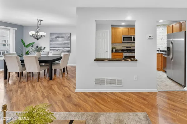 $575,000 | 18 Bridge Pointe Drive, Unit 18, South Amboy, NJ 08879