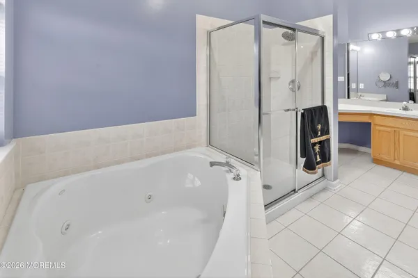 $575,000 | 18 Bridge Pointe Drive, Unit 18, South Amboy, NJ 08879
