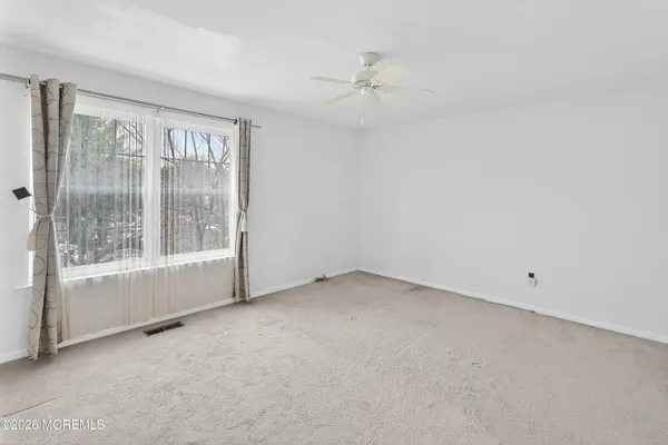 $575,000 | 18 Bridge Pointe Drive, Unit 18, South Amboy, NJ 08879