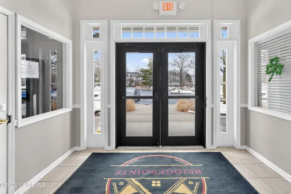 $575,000 | 18 Bridge Pointe Drive, Unit 18, South Amboy, NJ 08879