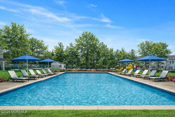 $575,000 | 18 Bridge Pointe Drive, Unit 18, South Amboy, NJ 08879