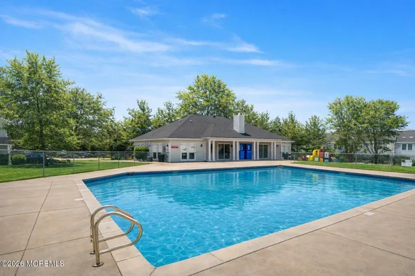 $575,000 | 18 Bridge Pointe Drive, Unit 18, South Amboy, NJ 08879