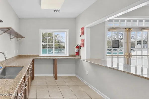 $575,000 | 18 Bridge Pointe Drive, Unit 18, South Amboy, NJ 08879