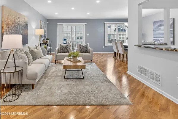 $575,000 | 18 Bridge Pointe Drive, Unit 18, South Amboy, NJ 08879