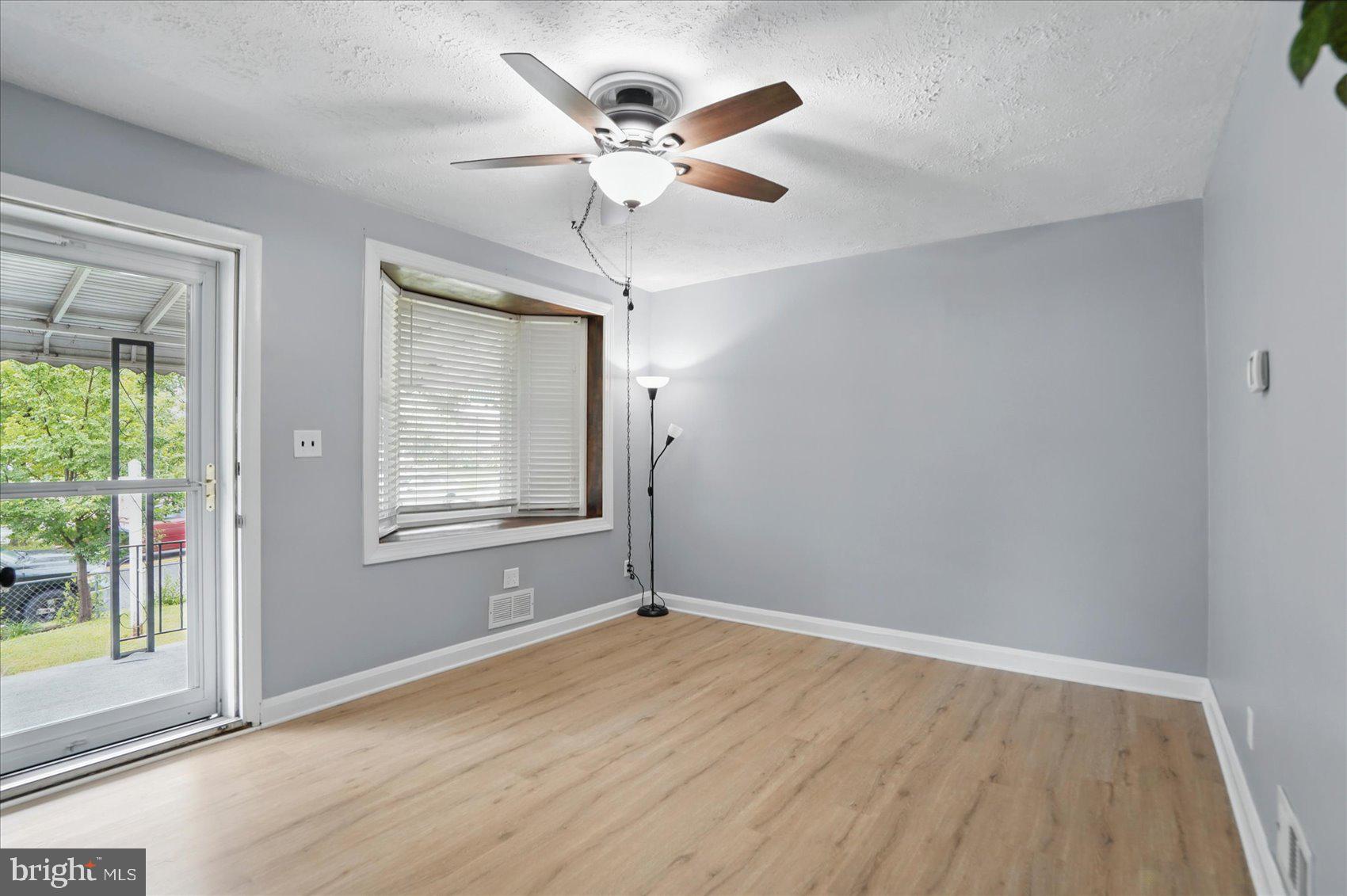 174 Orville Road Baltimore, MD 21221 - Photo 12 of 32 Gallery Image 12