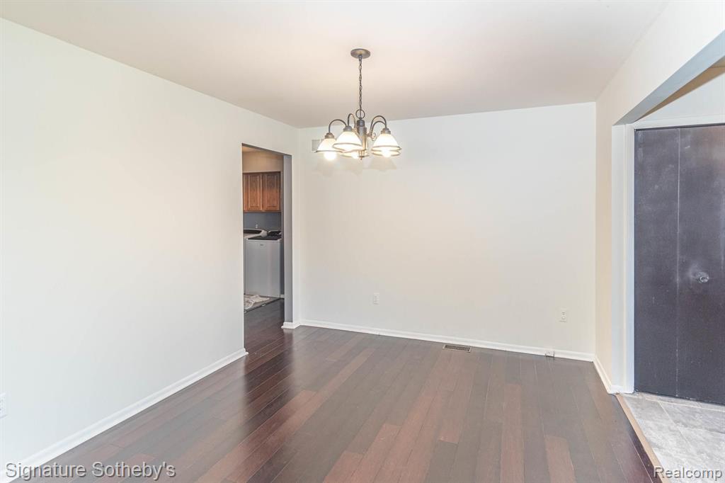 35917 West 14 Mile Road Farmington Hills, MI 48331 - Photo 16 of 57