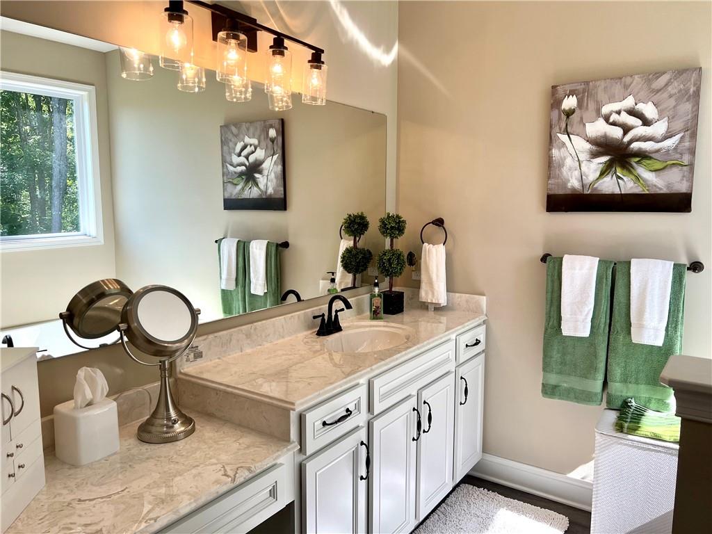130 Reed Lane Irwin, PA 15642 - Photo 10 of 25 Gallery Image 10