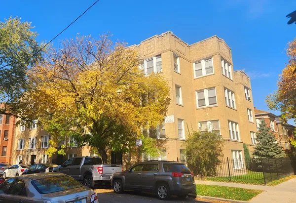 $1,850 | 3044 West Leland Avenue, Unit 1, Chicago, IL 60625