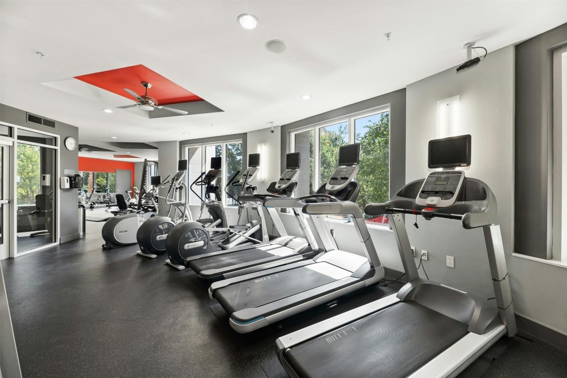 54 Rainey Street, Unit 416 Austin, TX 78701 - Photo 32 of 40 Workout area featuring top of line workout equipment