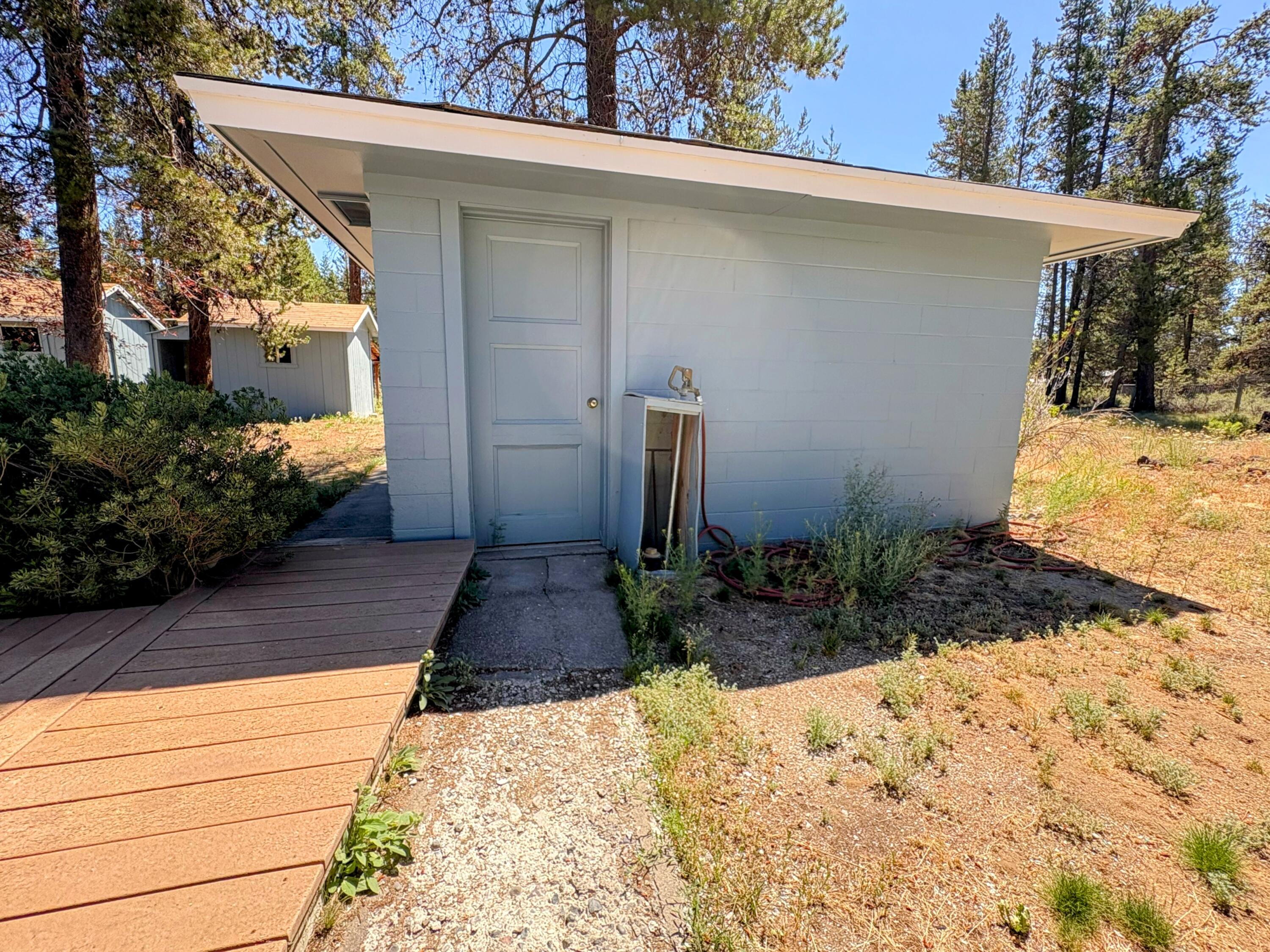 52244 Huntington Road La Pine, OR 97739 - Photo 32 of 34 IMG_0966