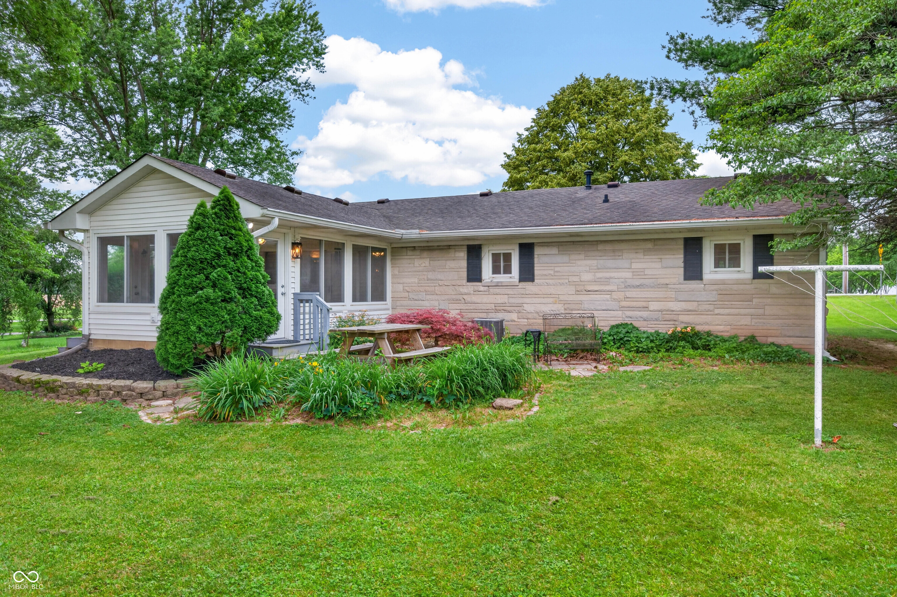 2513 North Centerline Road Franklin, IN 46131 - Photo 6 of 61