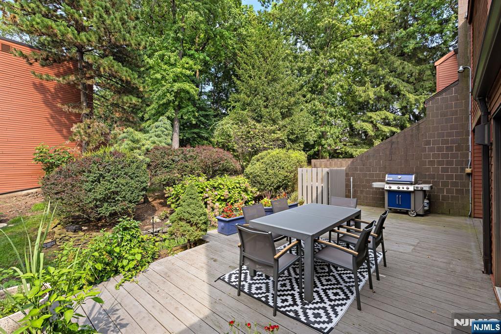 53 Hidden Ledge Road Englewood, NJ 07631 - Photo 8 of 40 Gallery Image 8