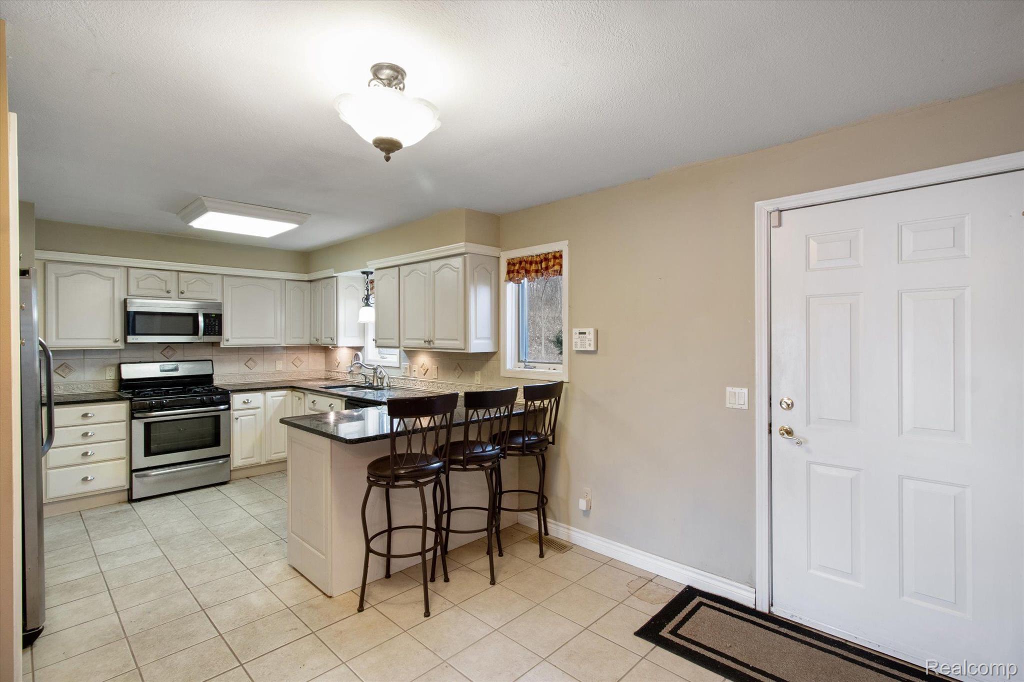 15448 Lobdell Road Linden, MI 48451 - Photo 17 of 63 Gallery Image 17