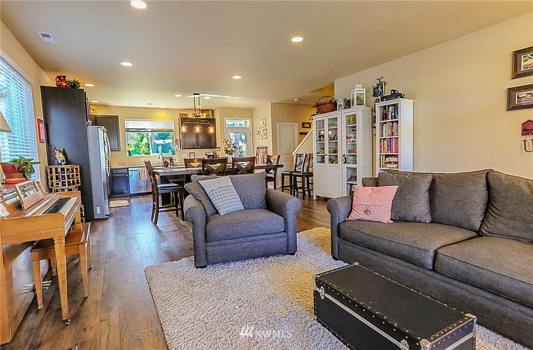 4170 Southwest Colbert Way Port Orchard, WA 98367 - Photo 5 of 25 Gallery Image 5