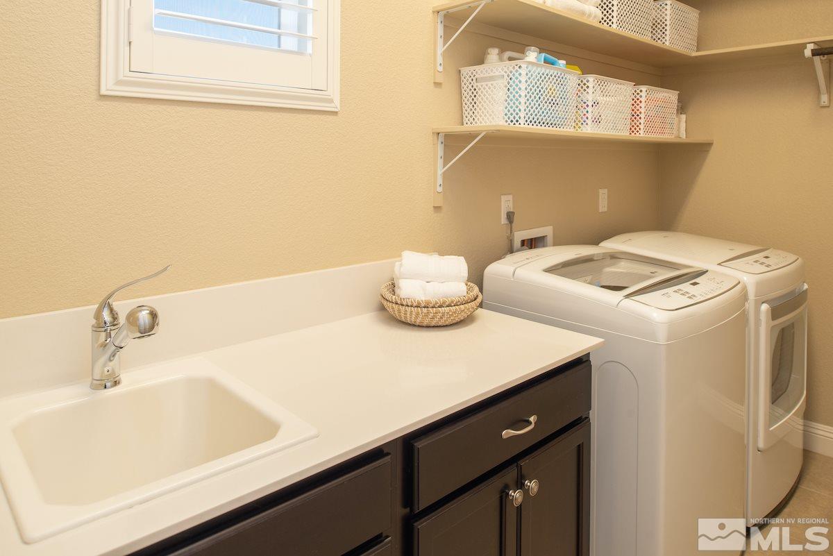 2166 Gazala Lane Reno, NV 89521 - Photo 12 of 40 Photo 12
