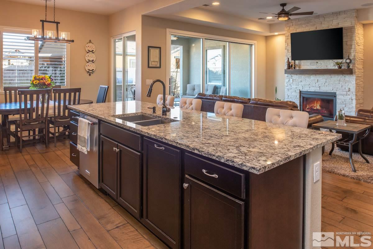 2166 Gazala Lane Reno, NV 89521 - Photo 9 of 40 Photo 9