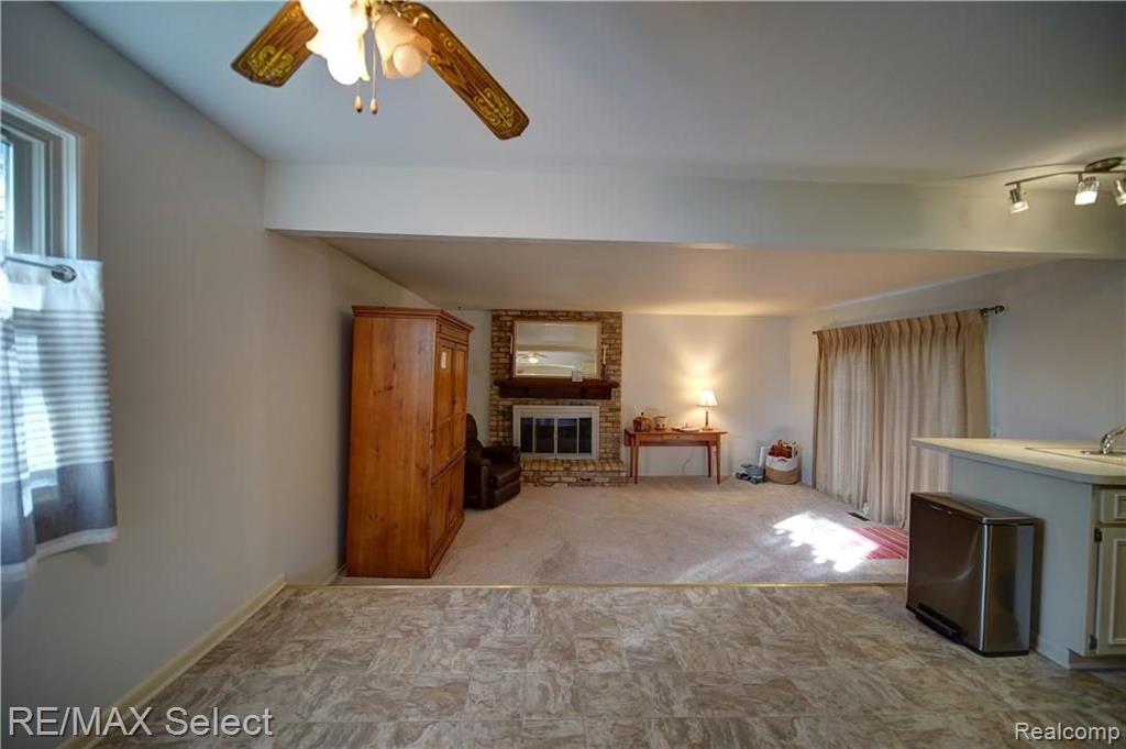 6304 Yorkshire North Riding Road Flint, MI 48532 - Photo 10 of 32 Gallery Image 10