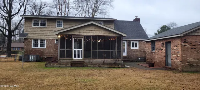 $2,000 | 1108 Hendricks Avenue, Jacksonville, NC 28540