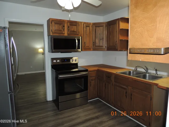 $2,000 | 1108 Hendricks Avenue, Jacksonville, NC 28540