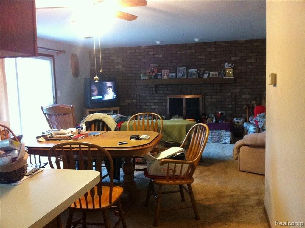 29700 South River Road Harrison Township, MI 48045 - Photo 6 of 17 IMG_4170.jpg