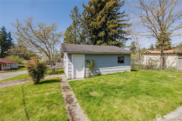 $425,000 | 3335 Trenton Avenue, Bremerton, WA 98310