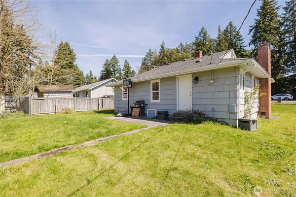 $425,000 | 3335 Trenton Avenue, Bremerton, WA 98310