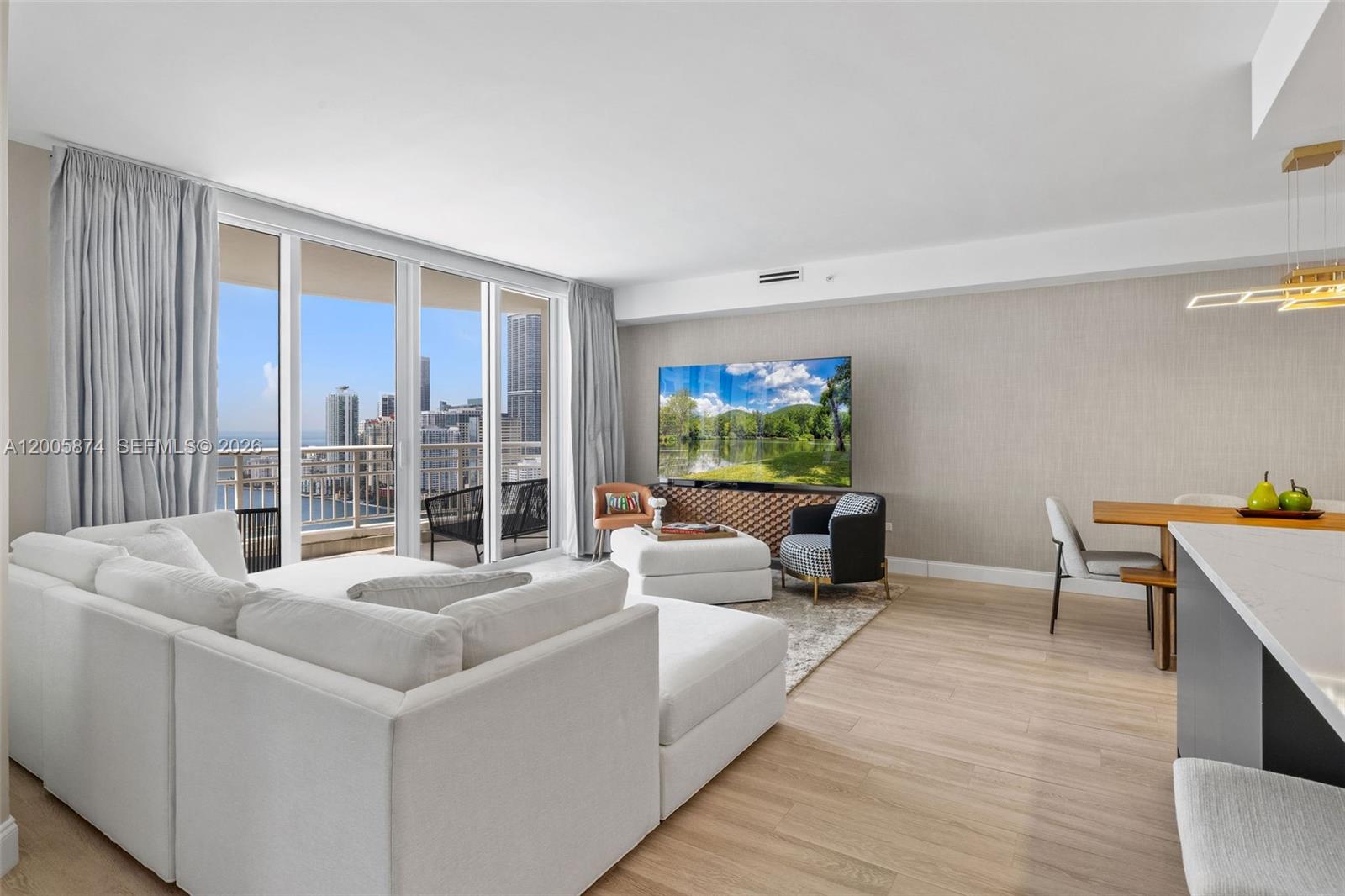 848 Brickell Key Drive, Unit 3403 Miami, FL 33131 - Photo 21 of 57