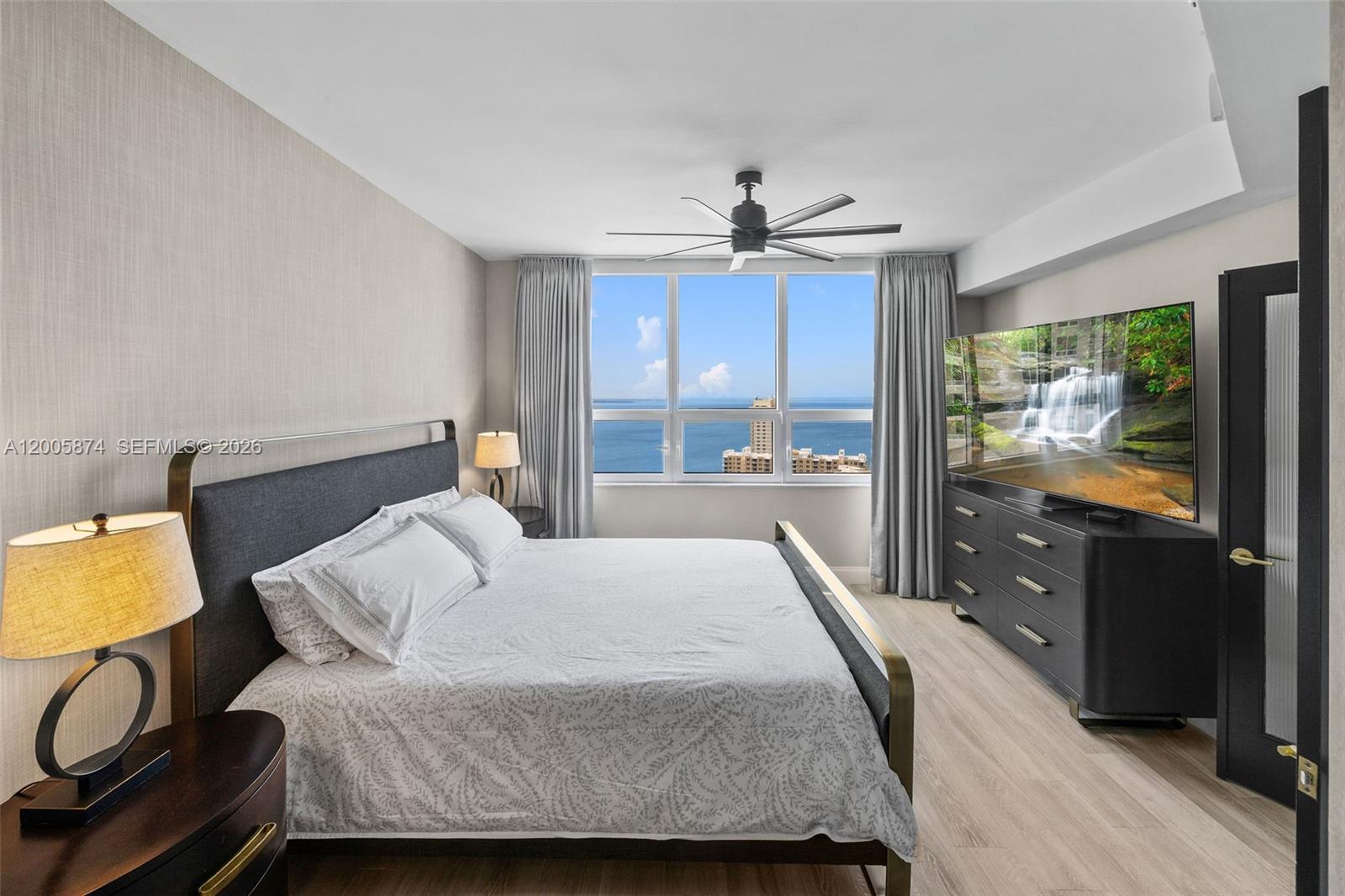 848 Brickell Key Drive, Unit 3403 Miami, FL 33131 - Photo 32 of 57