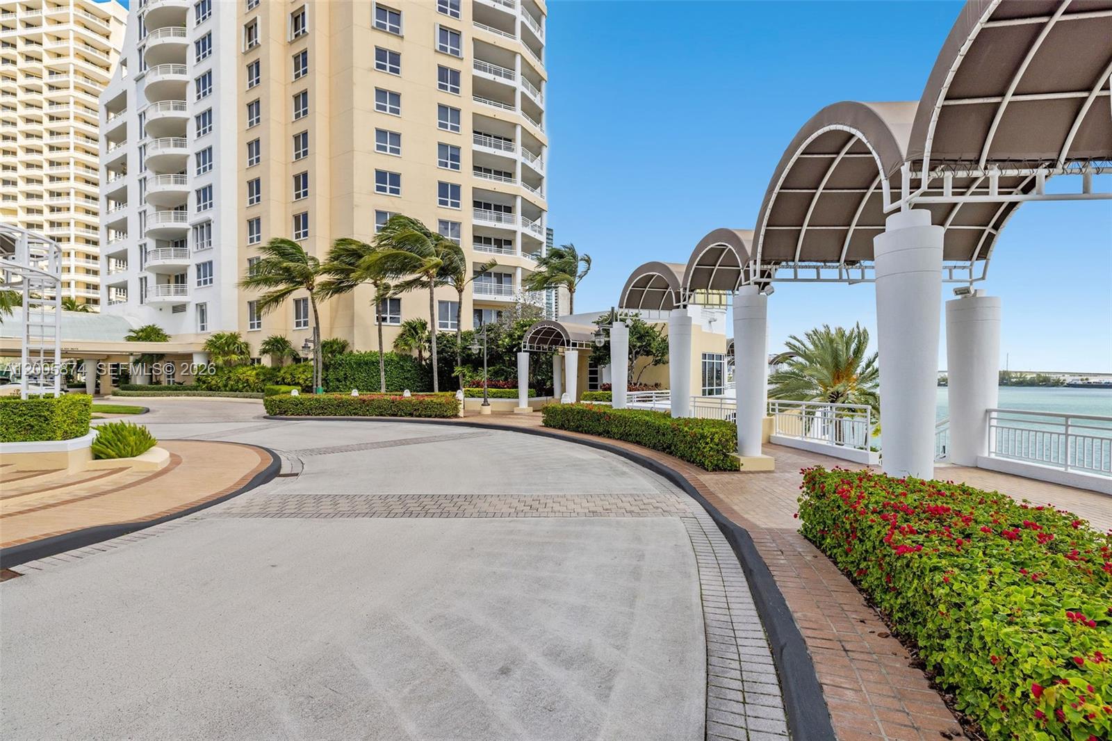 848 Brickell Key Drive, Unit 3403 Miami, FL 33131 - Photo 48 of 57