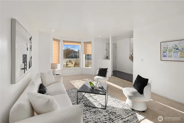 $749,000 | 11114 Southeast 218th Place, Kent, WA 98031