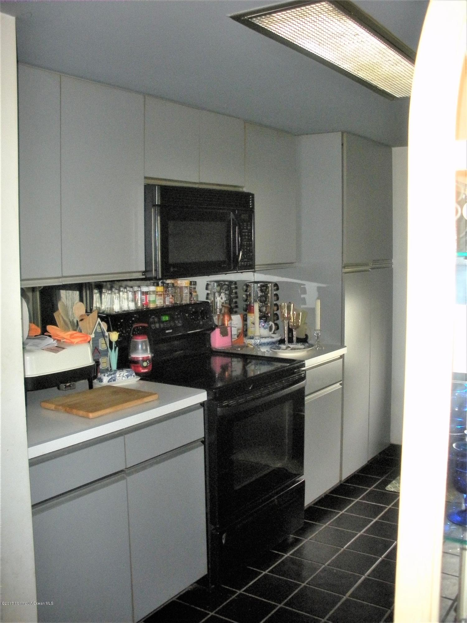 2230 Riviera Parkway Point Pleasant, NJ 08742 - Photo 14 of 41 DSCN4854