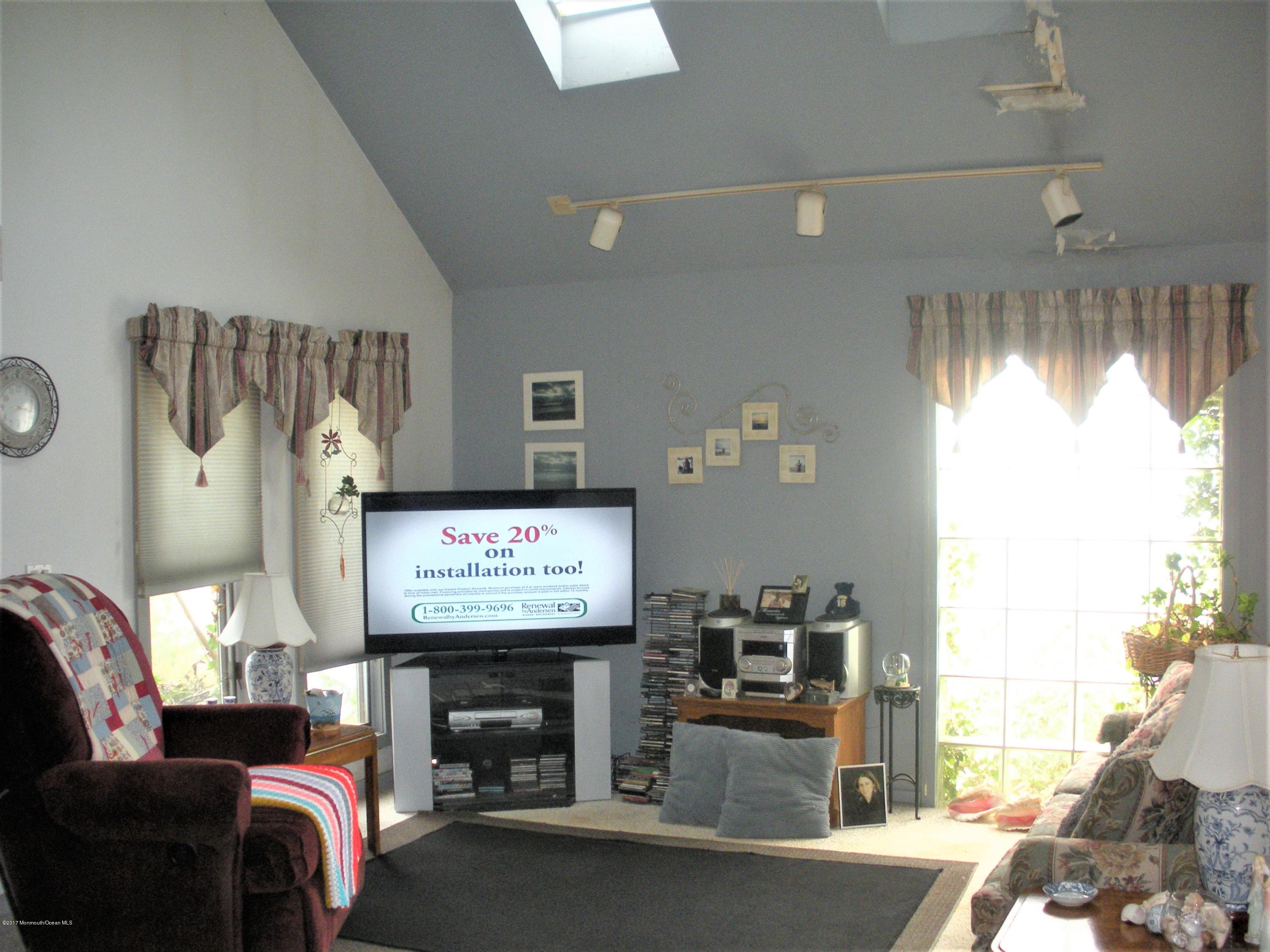 2230 Riviera Parkway Point Pleasant, NJ 08742 - Photo 4 of 41 DSCN4843