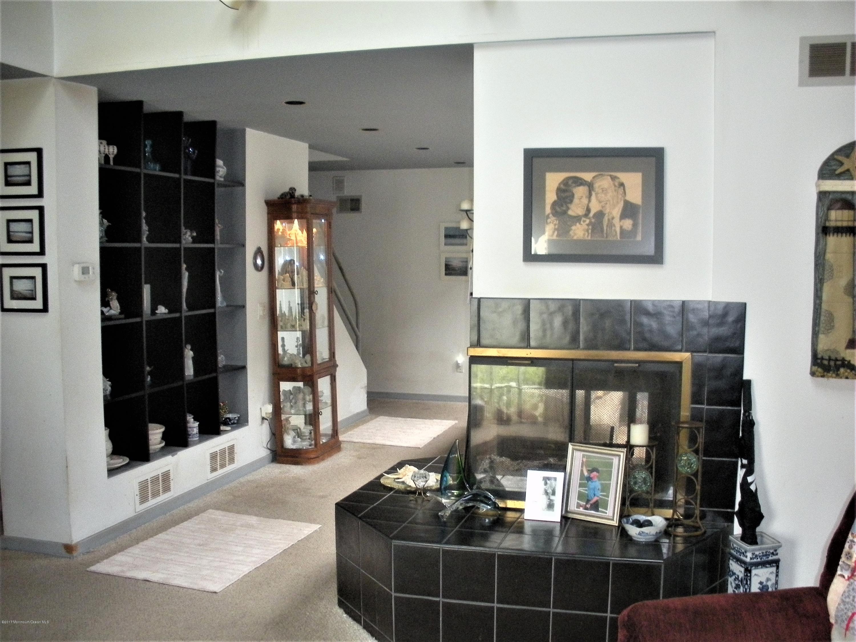 2230 Riviera Parkway Point Pleasant, NJ 08742 - Photo 8 of 41 DSCN4846