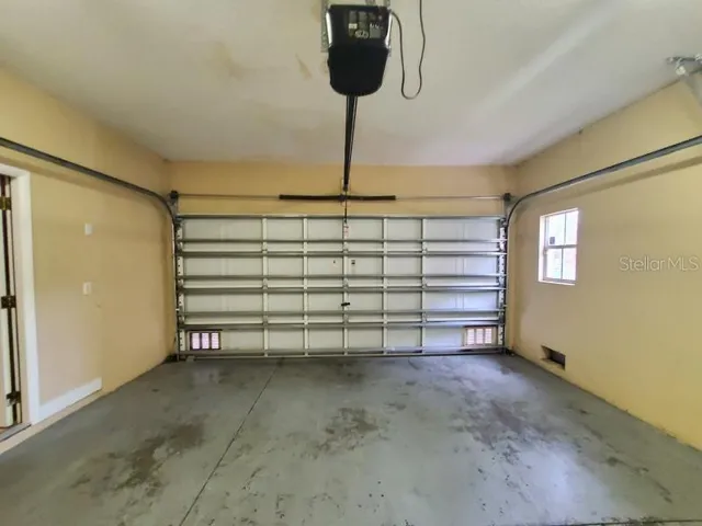 a view of a garage