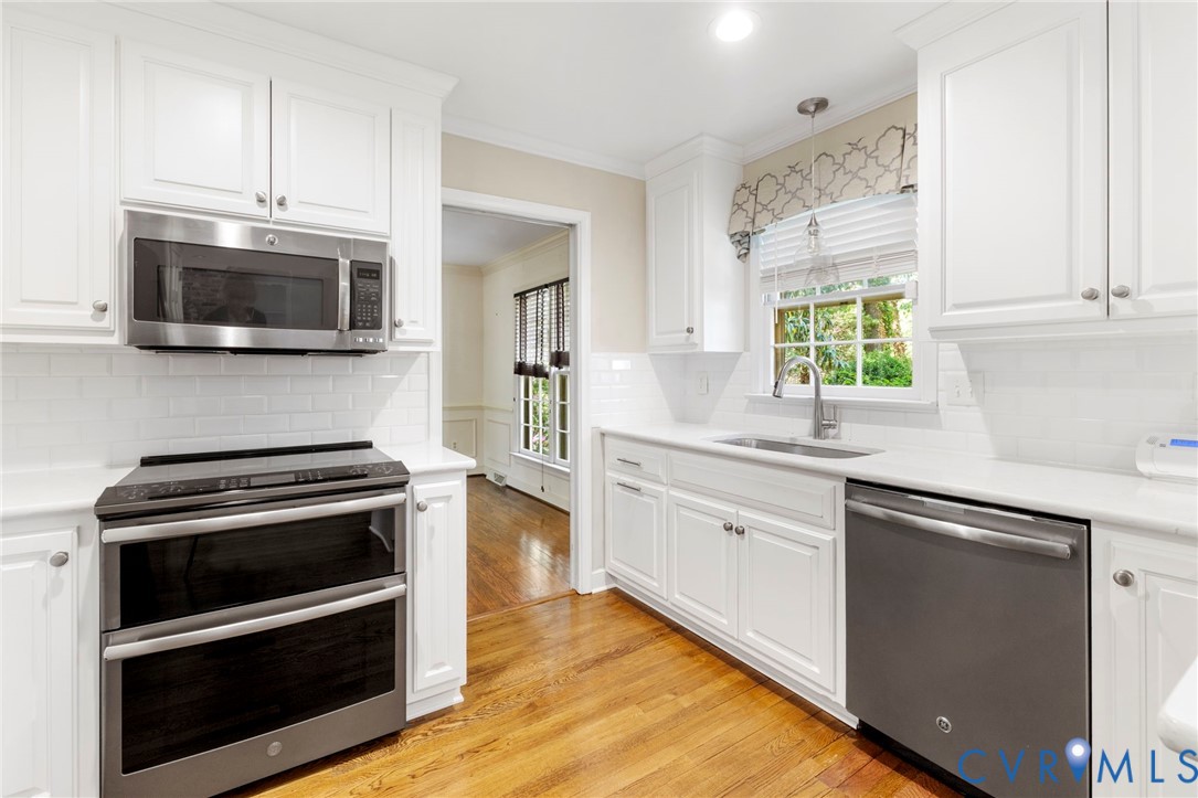 11520 Ivywood Road Chester, VA 23831 - Photo 16 of 35 Hight end, matching stainless appliances and soft