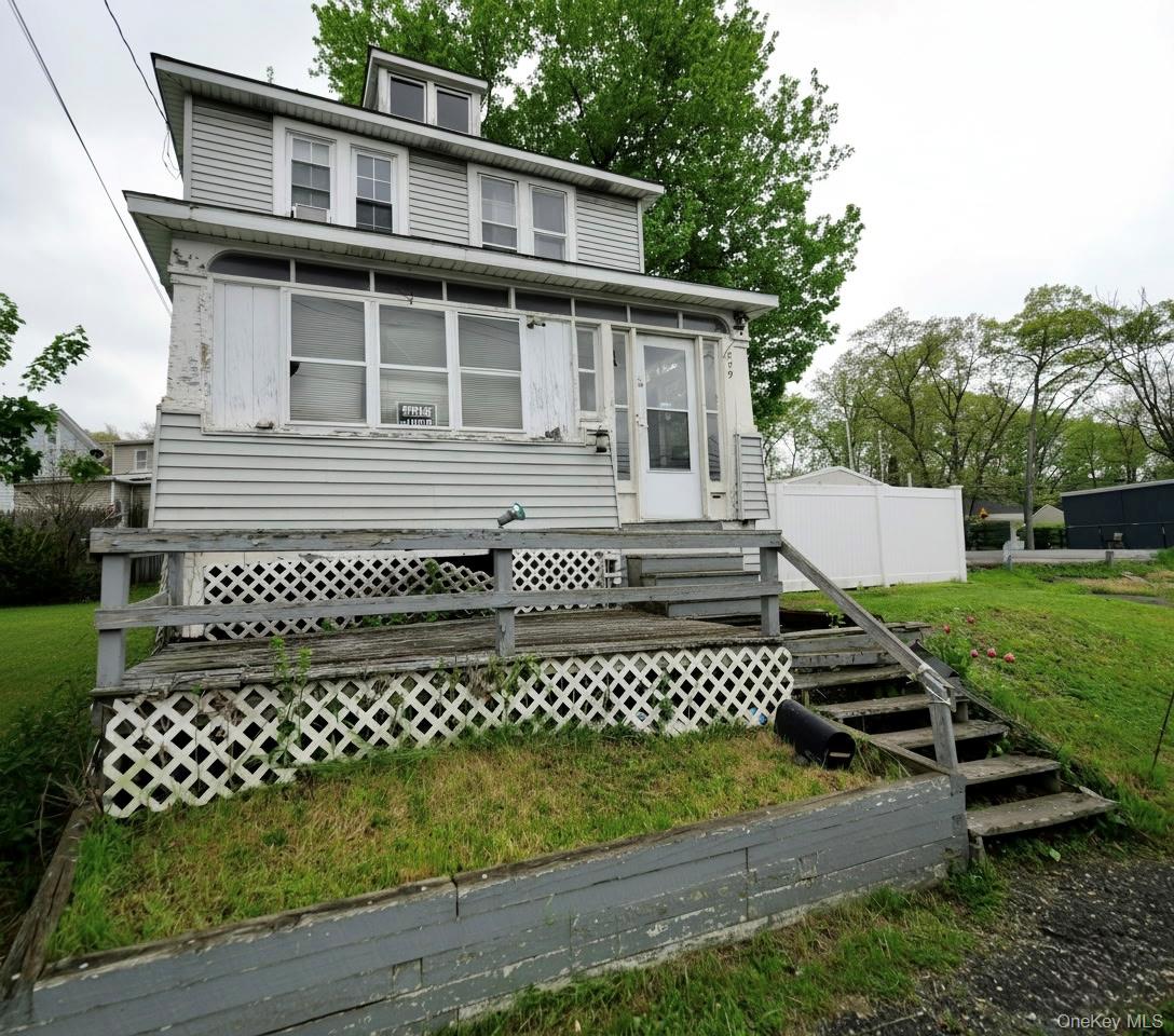 809 South Street Newburgh, NY 12550 - Photo 45 of 45 a front view of a house with a yard