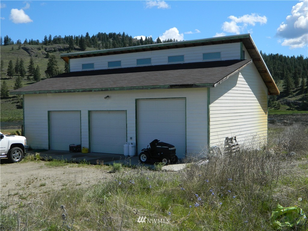 797 Aeneas Valley Road Tonasket, WA 98855 - Photo 1 of 10
