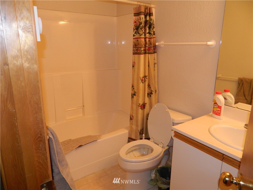797 Aeneas Valley Road Tonasket, WA 98855 - Photo 7 of 10