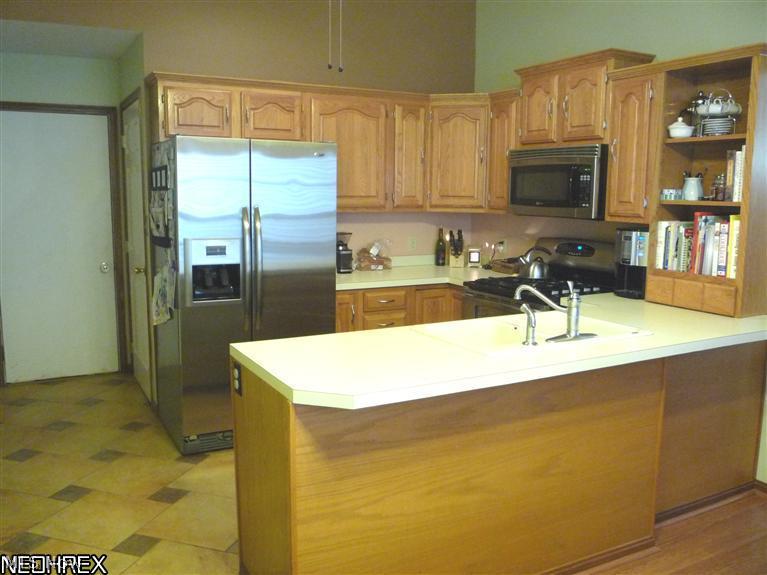 516 Gibbs Road Akron, OH 44312 - Photo 11 of 23
